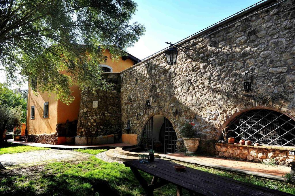 הוילה Castel Madama L'Antica Mola חדר תמונה